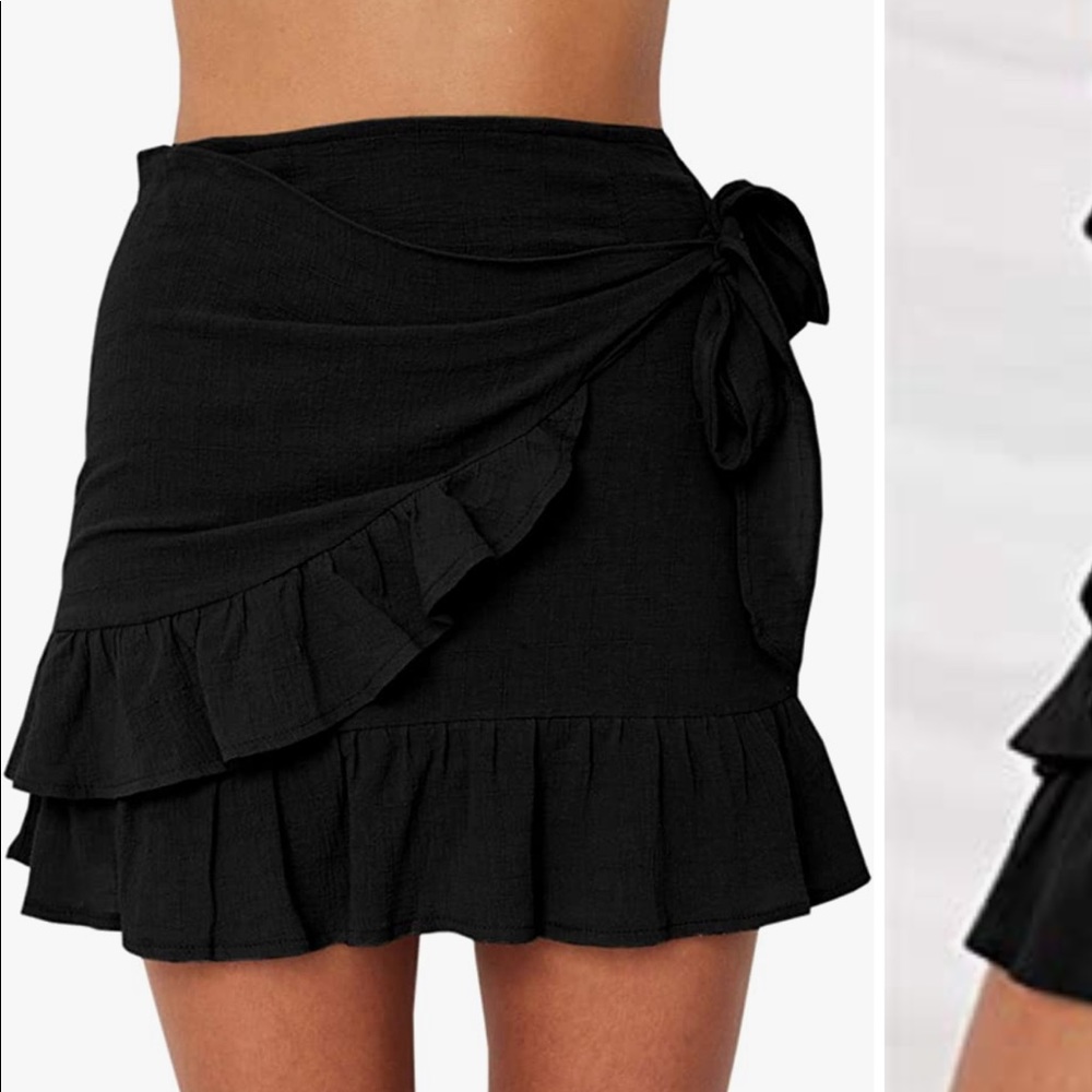 Black ruffle skirt | Brand New